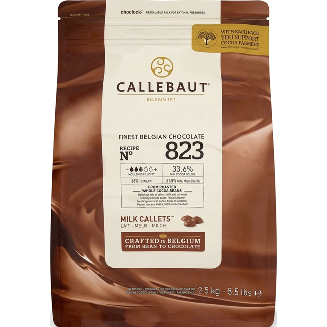 Callebaut Recipe 823 Belgian milk chocolate callets 2.5kg bag of couverture chocolate drops for professional baking.
